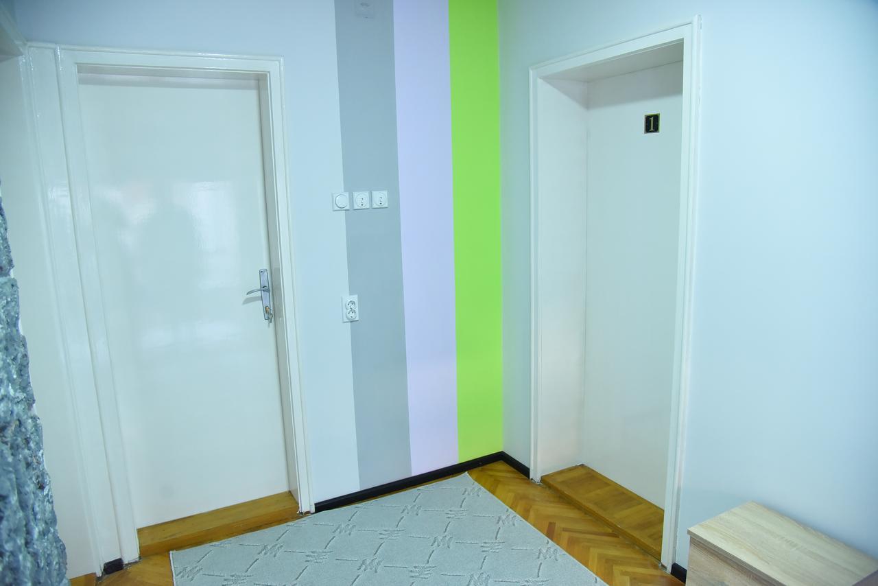 Prenociste Pilot Hotel Ni Екстериор снимка