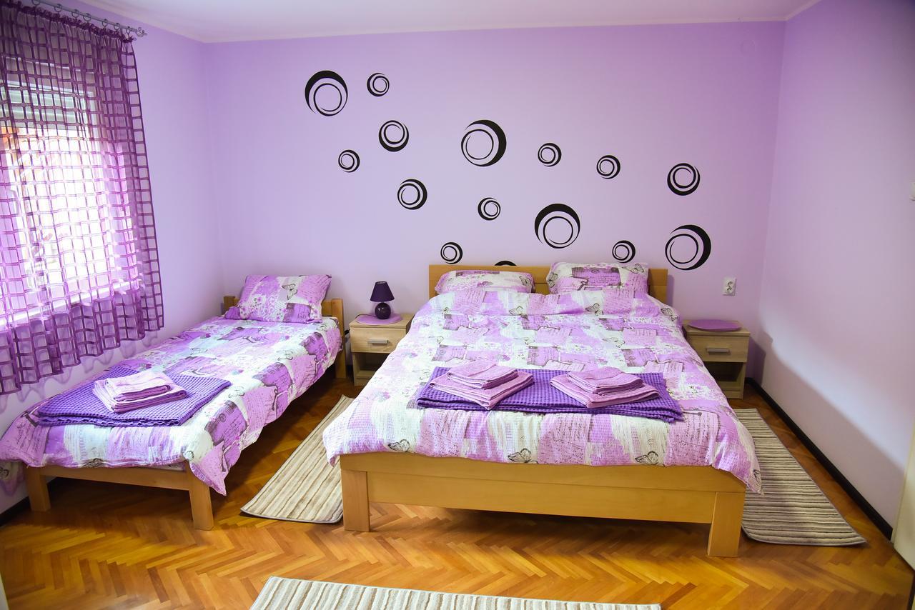Prenociste Pilot Hotel Ni Екстериор снимка